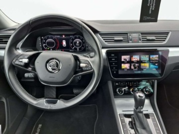 Skoda Superb III Kombi Facelifting 2.0 TDI SCR 150KM 2021 Skoda Superb VirtualNaviACCFull ledel.klapa 2.0 Diesel 150KM, zdjęcie 13