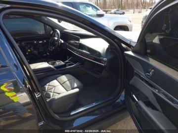 BMW Seria 7 G70 2023 BMW Seria 7 740 I 2023 3.0l 3.0 Benzyna 375KM, zdjęcie 8