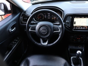 Jeep Compass II SUV 1.4 MultiAir 140KM 2018 Jeep Compass 1.4 MultiAir, Salon Polska, zdjęcie 6