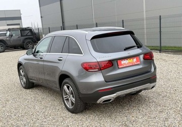 Mercedes GLC C253 2021 Mercedes-Benz GLC 4x4 GLC 2.0 BENZ 258 KM 2021r Warszawa 2.0 Benzyna, zdjęcie 4