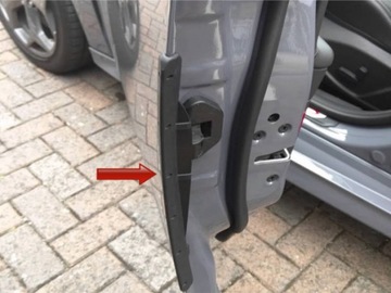 ЗАЩИТА КРОМКИ ДВЕРИ ПЕРЕДНЯЯ ЛЕВАЯ FORD FOCUS MK3