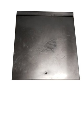 Люк поднят на приводах ПРОИЗВОДИТЕЛЯ