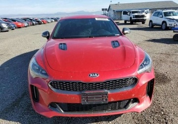 Kia Stinger Liftback Facelifting 3.3 T-GDI 366KM 2021 Kia Stinger Auta z USA - Zapytaj o wiecej ofert 3.3 Benzyna 366KM, zdjęcie 2