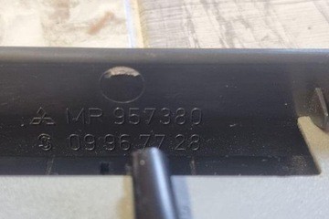 PŘÍDAVNÁ SVĚTLO STOP MITSUBISHI COLT VI (Z3_A Z2_A) MR957380 1.5L DIESEL