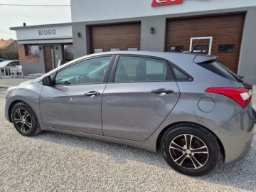 Hyundai i30 II Wagon 1.4 CVVT 100KM 2013 Hyundai i30 Sliczny 1.4 benzyna z Niemiec zarejestrowany bezwypadkowy gwar, zdjęcie 4