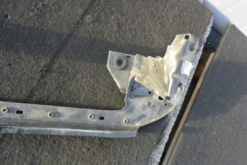 MASERATI QUATTROPORTE VI НИЖНЯЯ ПАЛКА РАДИАТОРА