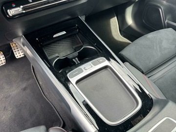 Mercedes GLB SUV 1.3 200 163KM 2024 Mercedes-Benz GLB 200, zdjęcie 19