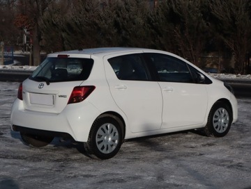 Toyota Yaris III Hatchback 5d Facelifting 1.0 VVT-i 69KM 2015 Toyota Yaris 1.0 VVT-i, Salon Polska, Klima, zdjęcie 4
