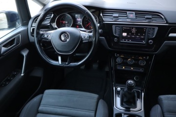 Volkswagen Touran III 1.6 TDI 115KM 2017 VW Touran 1.6 TDI, Navi, Klima, Klimatronic, zdjęcie 6