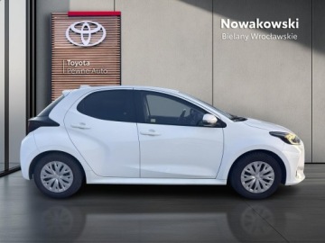 Toyota Yaris IV Hatchback 1.5 Dynamic Force 125KM 2022 Toyota Yaris 1,5-Dual-VVT-iE IV (2020-) 1,5-Dual-V, zdjęcie 3
