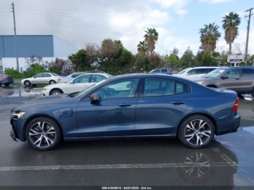 Volvo S60 III 2022 Volvo S60 2022r., 4x4, 2.0L 2.0 Hybryda Plug-in 313KM, zdjęcie 5