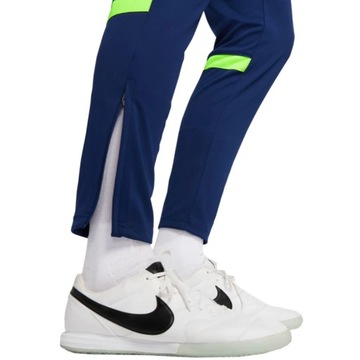 ND05_S10118-XL CW6122 492 Spodnie męskie Nike Dri-FIT Academy 21 Pant KPZ