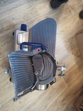 Слайсер для сыра и мяса MAGA 310П2т