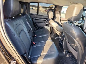 Land Rover Defender IV (L663) 2024 Land Rover Defender 130 S 2024 3.0l 3.0 Benzyna 395KM, zdjęcie 11