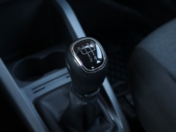 Skoda Fabia III Hatchback 1.2 TSI 90KM 2016 Skoda Fabia 1.2 TSI, Salon Polska, Klima, zdjęcie 12