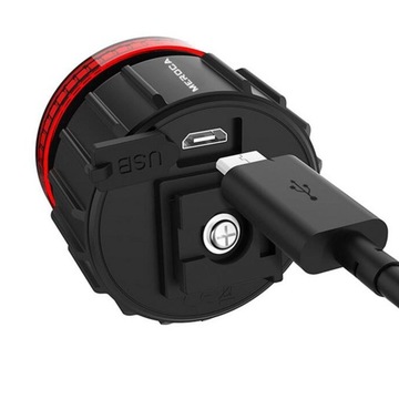 Rowerowa lampka tylna z możliwością ładowania przez USB automatyczna lampka