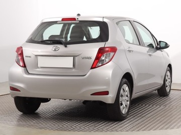 Toyota Yaris III Hatchback 5d Facelifting 1.33 Dual VVT-i 99KM 2014 Toyota Yaris 1.33 Dual VVT-i, Salon Polska, Klima, zdjęcie 4