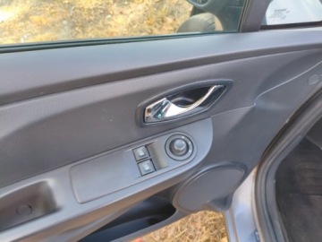 Renault Clio IV Hatchback 5d ENERGY TCe 99g 90KM 2015 Renault Clio RENAULT CLIO 900 TCE benzyna zarejestrowane w kraju Benzyna, zdjęcie 19