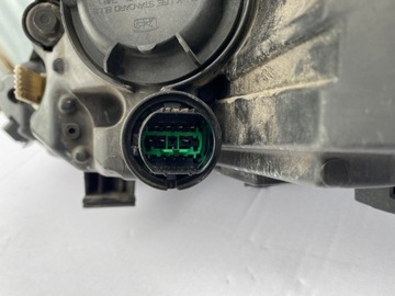 LAMPA HYUNDAI i30 I30 III PRAWA PRZOD 92102-G4000