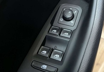 Volkswagen Arteon Fastback 2.0 TDI 150KM 2018 Volkswagen Arteon 2.0 TDI DSG bezwypadkowy GWARANCJA navi vitrtual, zdjęcie 33