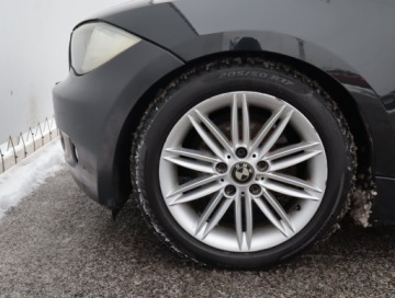 BMW Seria 1 E81/E87 Hatchback 5d E87 1.6 116i 115KM 2006 BMW 1 116i, Klima, Parktronic,ALU, zdjęcie 13