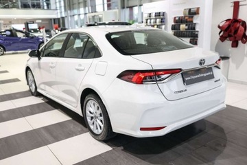 Toyota Corolla XII Sedan 1.8 Hybrid 122KM 2022 Toyota Corolla 1.8 Hybrid Comfort LPG 1.8 BenzynaLPG 122KM, zdjęcie 3