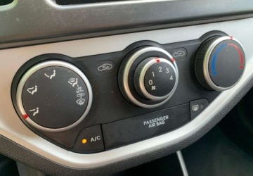 Kia Picanto II Hatchback 5d 1.0 69KM 2011 Kia Picanto Kia Picanto Klimatyzacja Benzyna 69KM, zdjęcie 17