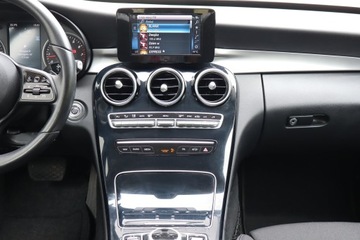 Mercedes Klasa C W205 Limuzyna Facelifting 1.6 C180 156KM 2019 Mercedes C C 180, Salon Polska, Serwis ASO, zdjęcie 11