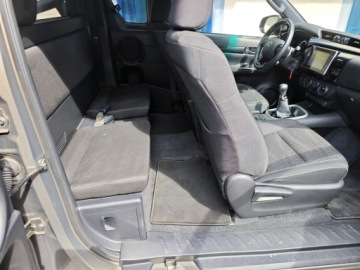 Toyota Hilux VIII Pojedyncza kabina 2.4 D-4D 150KM 2020 TOYOTA HILUX EXTRA CAB MAŁY PRZEBIEG, zdjęcie 17