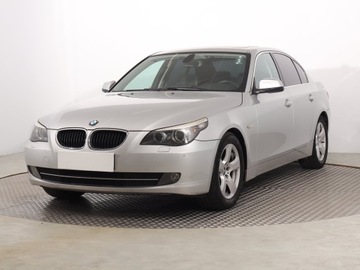 BMW Seria 5 E60 Touring 520 i 170KM 2009 BMW 5 520i, Skóra, Navi, Xenon, Bi-Xenon, Klima, zdjęcie 1