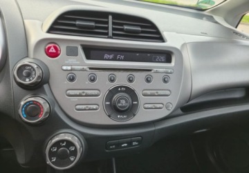 Honda Jazz III 1.2 i-VTEC 90KM 2009 Honda Jazz Swiezo sprowadzona Zarejestrowana ubezpieczona. Klima ok., zdjęcie 10