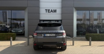 Land Rover Range Rover Sport II SUV Facelifting 3.0 L SDV6 306KM 2017 Land Rover Range Rover Sport Land Rover Range Rover Sport 3.0D 306 KM SUV, zdjęcie 2
