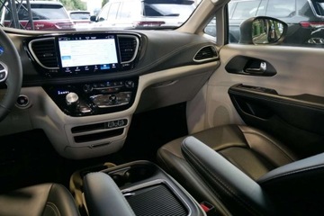 Chrysler Pacifica II 2023 Chrysler Pacifica TouringL Polift Pentastar 3.6L V6 7os. 291KM Radar Cam36, zdjęcie 17
