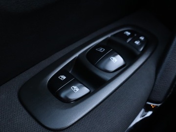 Renault Kadjar Crossover 1.2 Energy TCe 130KM 2017 Renault Kadjar 1.2 TCe, Salon Polska, Klima, zdjęcie 15