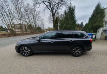 Volkswagen Passat B8 Variant 2.0 TDI BlueMotion SCR 150KM 2019 Volkswagen Passat Volkswagen Passat 2.0 TDI SCR DSG Business 2.0 Diesel, zdjęcie 3