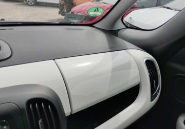 Fiat 500L Hatchback 5d Seria 4 1.4 T-Jet 120KM 2016 Fiat 500L 2016r, TREKKING, 1.4 Benzyna. Lekko uszkodzony bok. Jezdzi. 1.4, zdjęcie 16