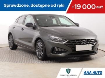 Hyundai i30 III Hatchback Facelifting 1.5 T-GDI 48V 160KM 2022 Hyundai i30 Fastback 1.5 T-GDI MHEV, Salon Polska