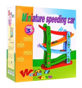 Деревянная дорожка для автомобилей