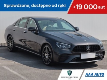 Mercedes Klasa E W213 Limuzyna Facelifting 3.0 E450 367KM 2022 Mercedes E E 450 4MATIC, Serwis ASO, 4X4