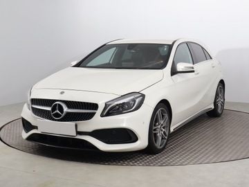 Mercedes Klasa A W176 Hatchback 5d Facelifting 180 d 109KM 2016 Mercedes A A 180 d, Skóra, Navi, Klima, Parktronic, zdjęcie 1