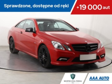 Mercedes Klasa E W212 Coupe 200 CGI BlueEFFICIENCY 184KM 2011 Mercedes E E 200, Salon Polska, Serwis ASO