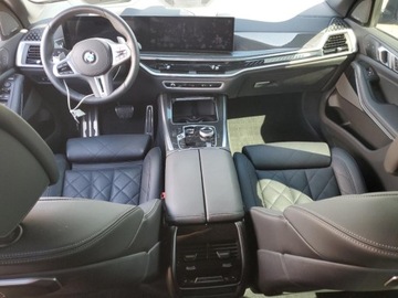 BMW X5 G05 2024 BMW X5 M60i 2024 4.4l 4.4 Benzyna 523KM, zdjęcie 8