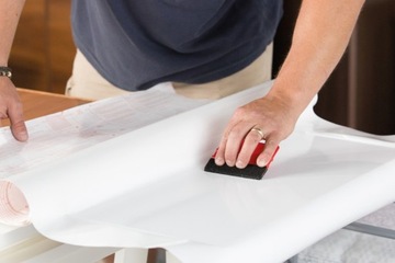 Пленка ПВХ Мебельный шпон Классический Цвет ГЛЯНЦЕВЫЙ БЕЛЫЙ Размер 45х200см Своими руками