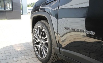 Jeep Compass II SUV Facelifting 1.5 MHEV T4 130KM 2022 Jeep Compass Salon Polska 1.5 MHEV Serwsiowany w ASO Gwarancja RIA, zdjęcie 32