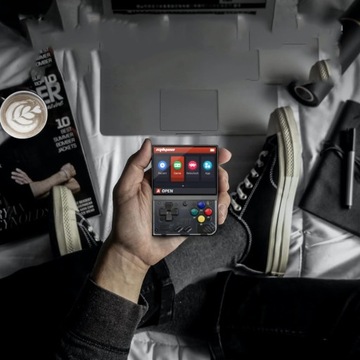 MINI PLUS PRZENOŚNA KONSOLA DO GIER Z 15000+ GIER + KARTĄ TF 128G
