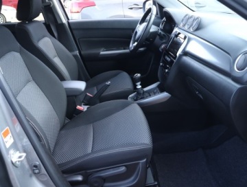 Suzuki Vitara III 2022 Suzuki Vitara 1.4 BoosterJet, Salon Polska, zdjęcie 8