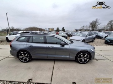Volvo V60 II  2021 Volvo V60 2,0 B3 163KM R DESIGN alu navi kamera hak grz.fot oplacony 2.0, zdjęcie 4