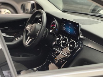 Mercedes GLC C253 SUV Facelifting 2.0 200d 163KM 2019 Mercedes-Benz GLC 200 d 4-Matic / Kamera cofania /, zdjęcie 35