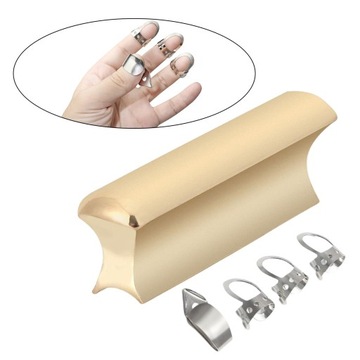 Электрическая басовая палочка с четырьмя металлическими стержнями.