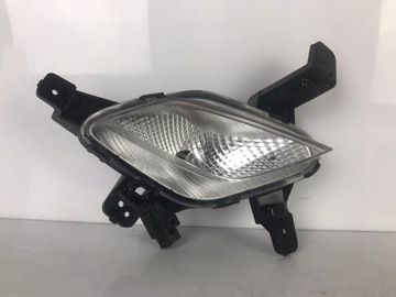 HYUNDAI I30 III FASTBACK HALOGEN LED PRAWY PRZÓD